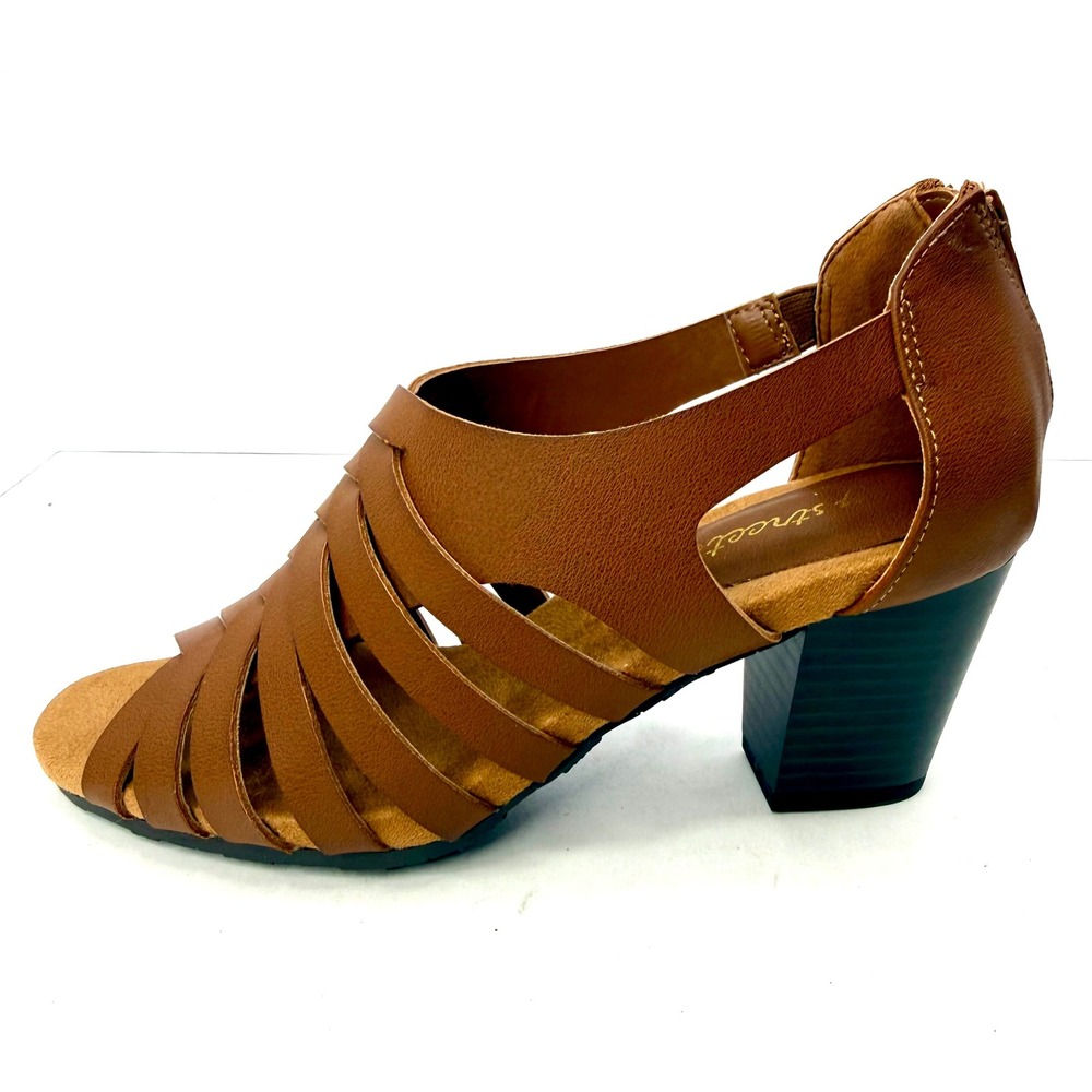Easy Street Women's Vanni Block Heel Sandals Cognac Size 7.5M NWT/BOX
